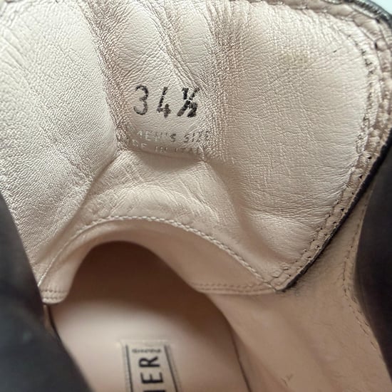 Roger Vivier Walky Viv' Kristallverzierte Stiefeletten aus schwarzem Leder - Image 4