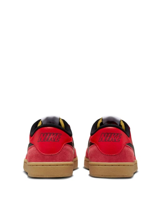 SB FC Classic Sneakers - Image 3