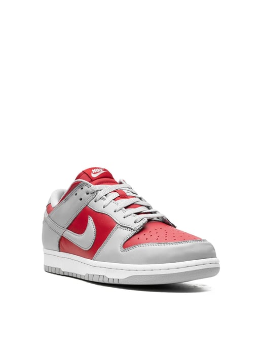 Nike Dunk Low QS CO.JP Reverse Ultraman Sneaker - Rot - Image 2