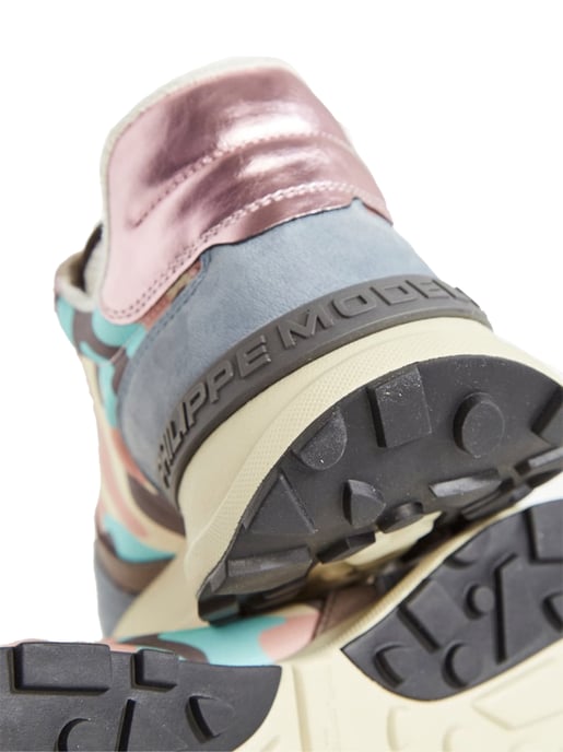 Antibes Low Camouflage Sneakers - Image 4
