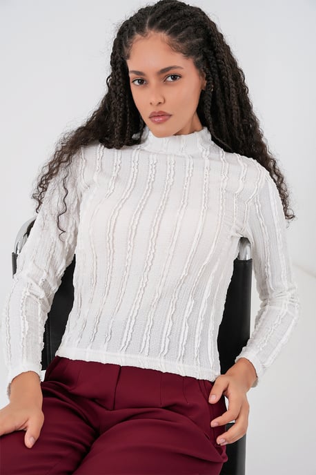 Strukturierte Slim-Fit Halbturtleneck-Bluse - Image 4