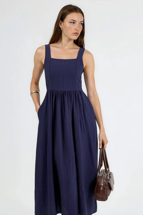 Schwingendes Midi-Kleid mit quadratischem Kragen - Image 2