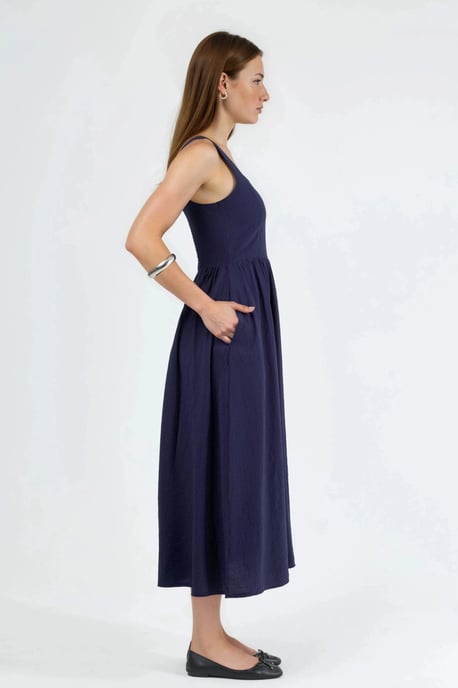 Schwingendes Midi-Kleid mit quadratischem Kragen - Image 3