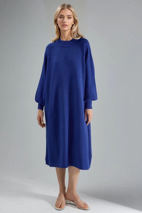 Langes, locker sitzendes, geripptes Strickkleid mit Rundhalsausschnitt - Image 2