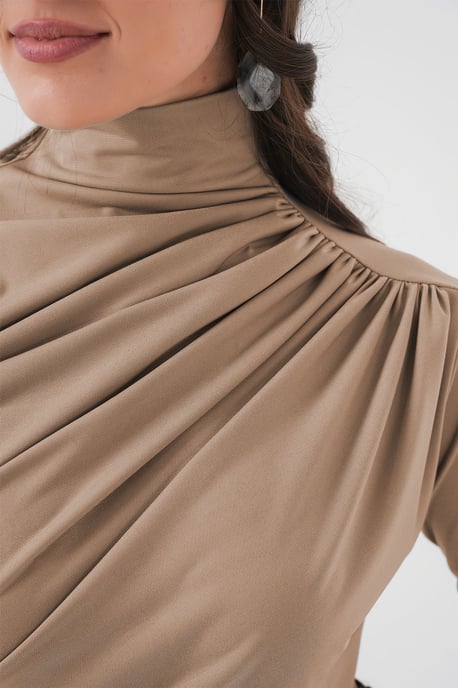 Taillierte Rollkragenbluse mit Drapée-Detail - Image 2