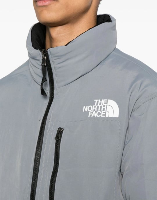 92 Crinkle Reversible Nuptse Daunenjacke - Image 6
