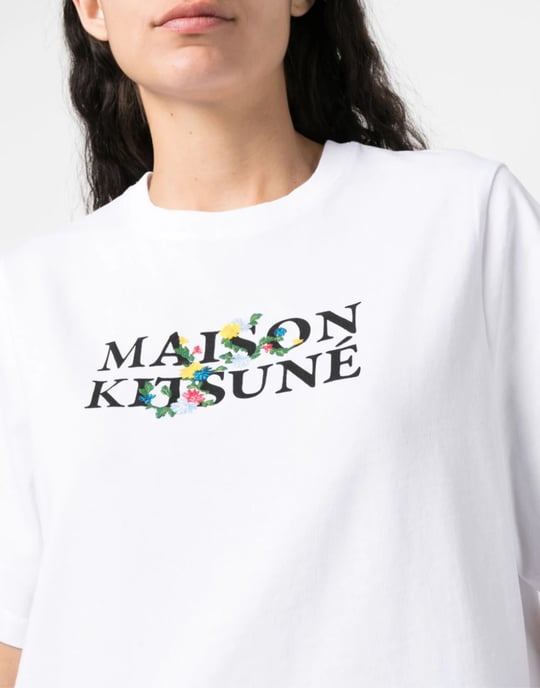 T-Shirt mit Blumenmuster und klassischem Logo - Image 5