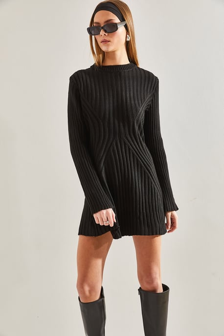 Strukturiertes Strickkleid mit Rundhalsausschnitt - Image 5