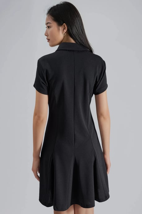 Crepe-Minikleid mit Knopfverschluss und Polo-Kragen - Image 3