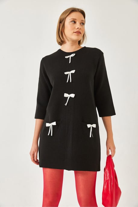 Texturiertes Strickkleid mit Schleife - Image 2