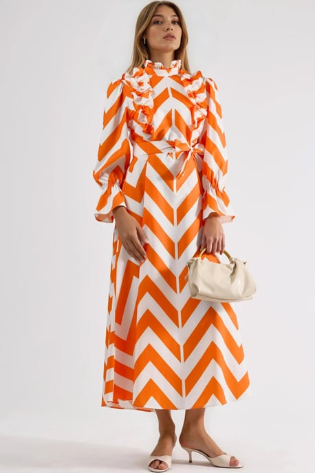 Geometrisches Rüschmaxikleid mit halbem Rollkragen - Image 1