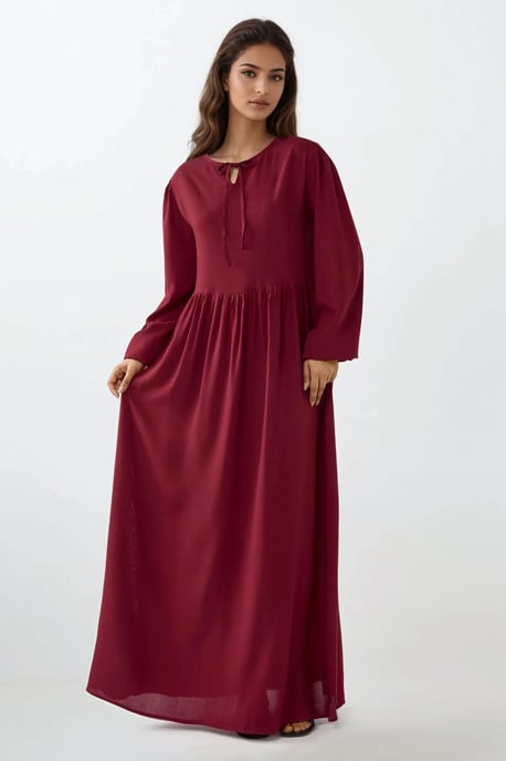 Maxikleid mit A-Linien-Schnitt und Rundhalsausschnitt - Image 1