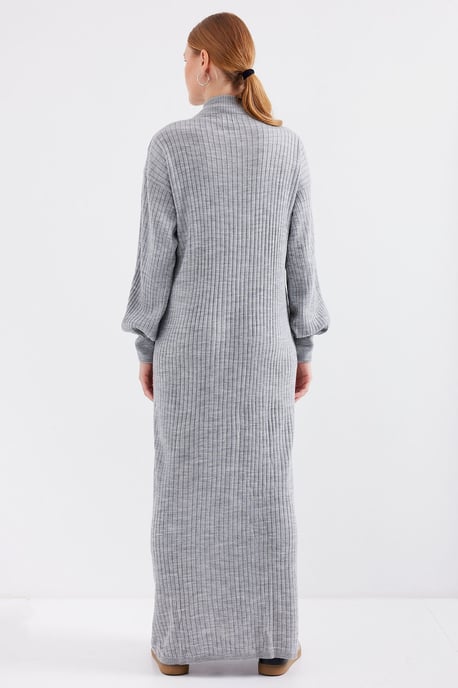 Texturiertes Strickkleid mit halbem Rollkragen und Reißverschluss - Image 6