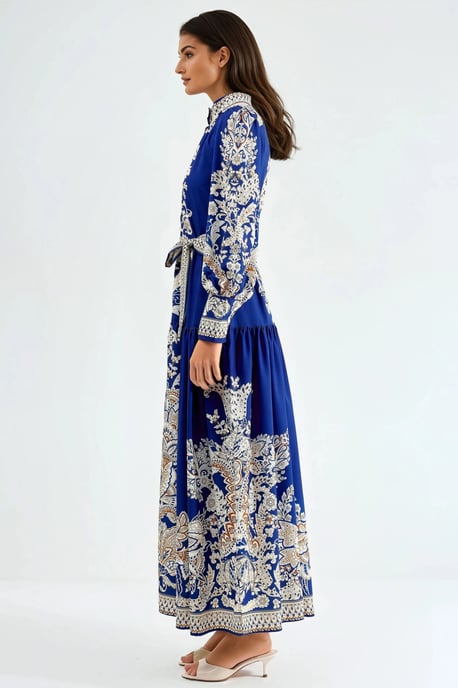 Maxi-Kleid mit Mao-Kragen und Gürtel - Image 3