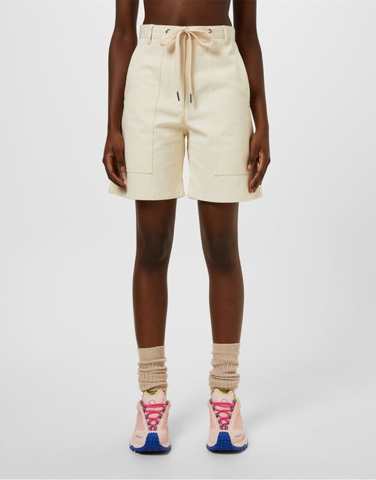 Knielange Shorts mit Kordelzug im Bund - Image 3