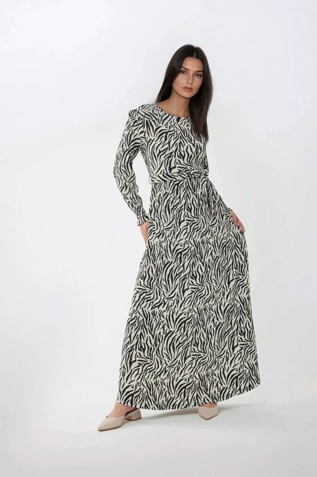 Bedrucktes Maxikleid mit Rundhalsausschnitt und Gürtel - Image 5