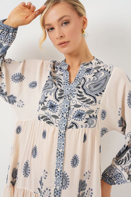 Muster Maxikleid mit V-Ausschnitt und Knopfverschluss - Image 4