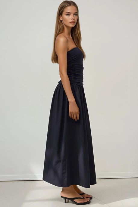 Halsloses Maxikleid Detail - Image 5