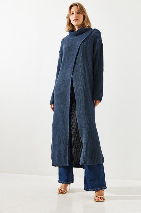 Strukturiertes Rollkragen-Maxi-Kleid mit Schlitz - Image 4