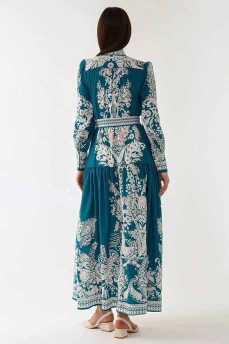 Bedrucktes Maxikleid mit langen Ärmeln und Gürtel - Image 4