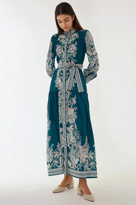 Bedrucktes Maxikleid mit langen Ärmeln und Gürtel - Image 5