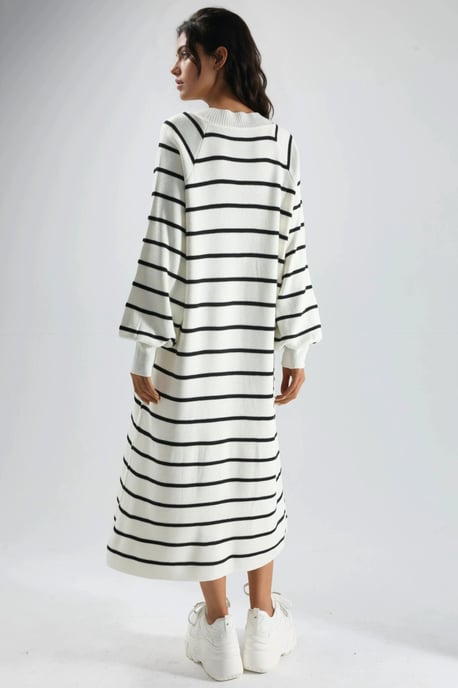 Langarm gestreiftes Rippstrickkleid - Image 3