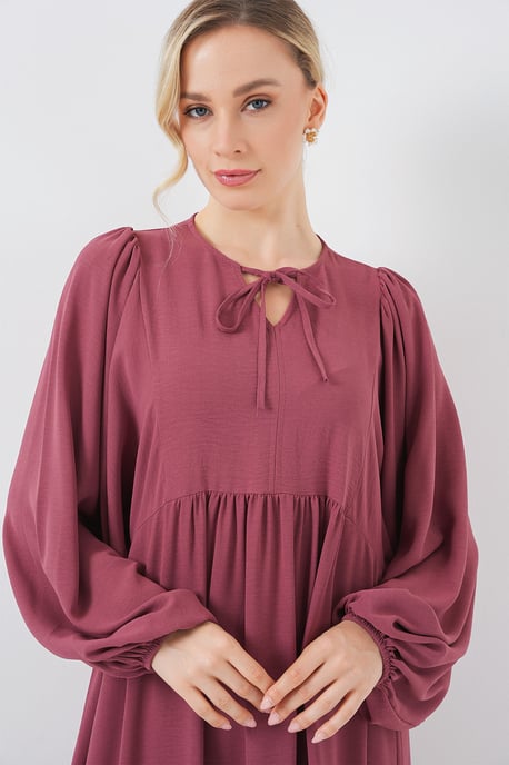 Gemustertes Maxikleid mit Schleife - Image 4