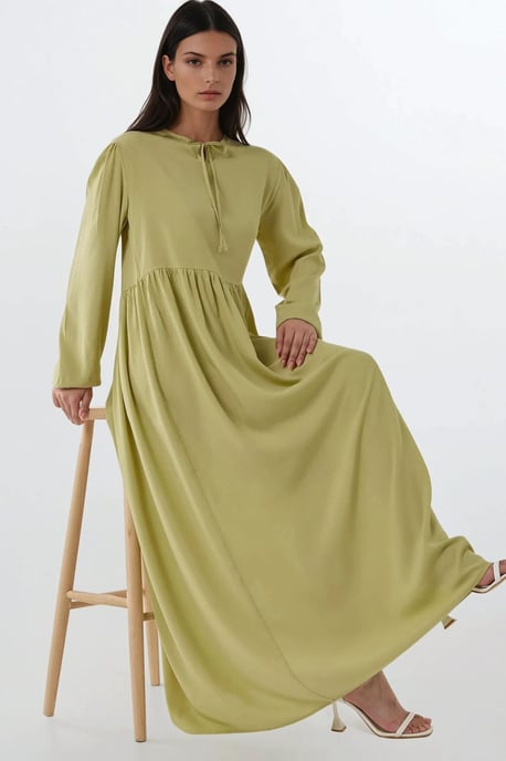 Maxikleid mit A-Linien-Schnitt und Rundhalsausschnitt - Image 2