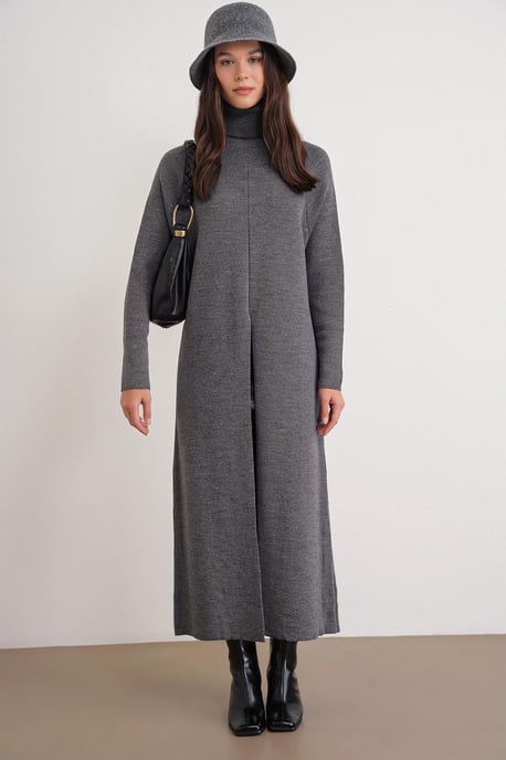Turtleneck Strick-Maxikleid mit Schlitzen - Image 2