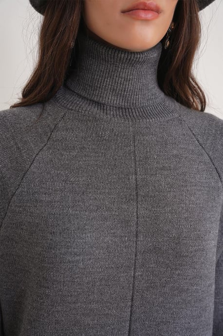 Turtleneck Strick-Maxikleid mit Schlitzen - Image 6