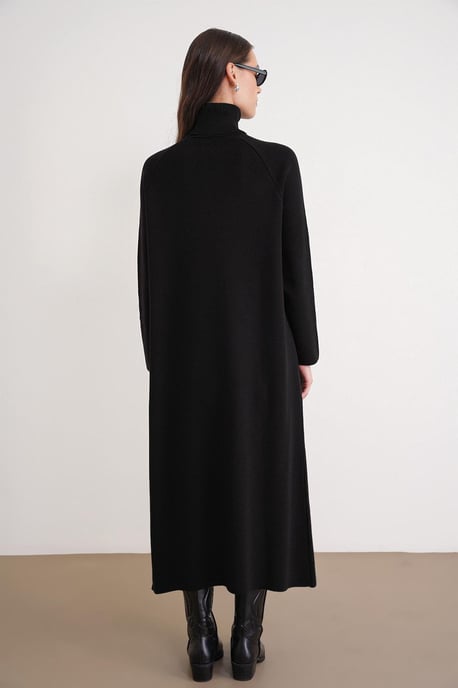Rollkragen-Strick-Maxikleid mit Schlitz - Image 6