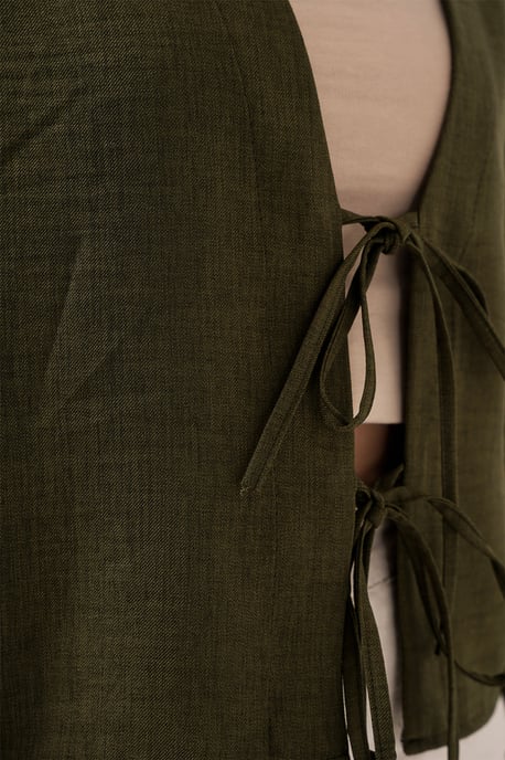 Viskose-Mischung V-Ausschnitt Langarm-Kimono mit Bindungsdetails - Image 5