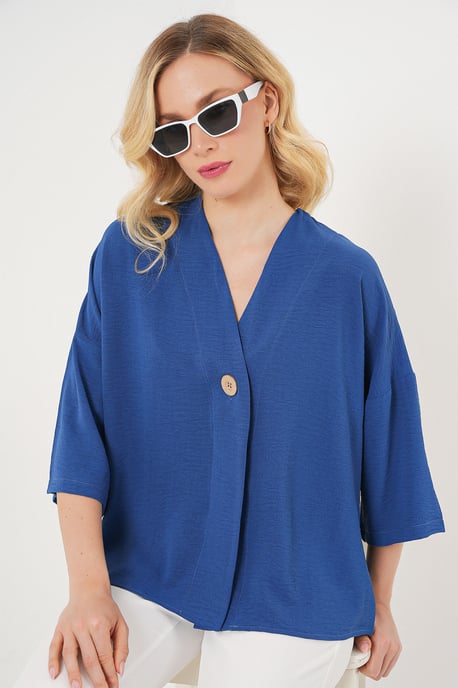 V-Ausschnitt Kimono mit drei Viertel-Ärmeln und Knopf - Image 3