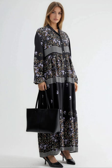 Gemustertes V-Ausschnitt-Maxikleid mit Knopfverschluss - Image 2