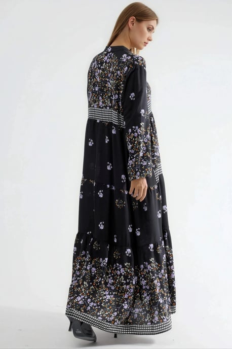 Gemustertes V-Ausschnitt-Maxikleid mit Knopfverschluss - Image 3