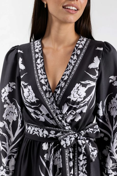 Blumen-Maxi-Kleid mit V-Ausschnitt und Bindungsdetail - Image 5