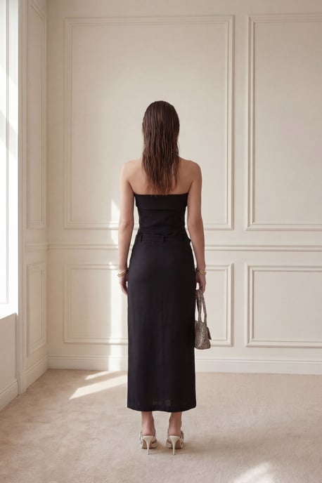 Hüftfreies Maxikleid mit Gürtel - Image 2