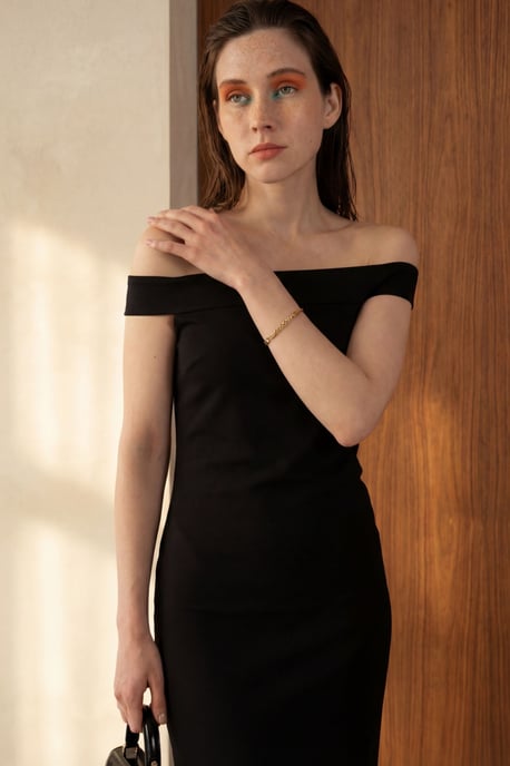 Schulterfreies Bodycon-Maxikleid mit Schlitz - Image 3