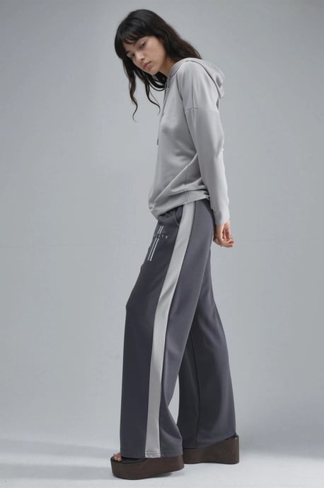 Hiccup Kapuzensweatshirt mit Modal-Touch und Hose mit Streifendetail, Set - Grau - Image 2