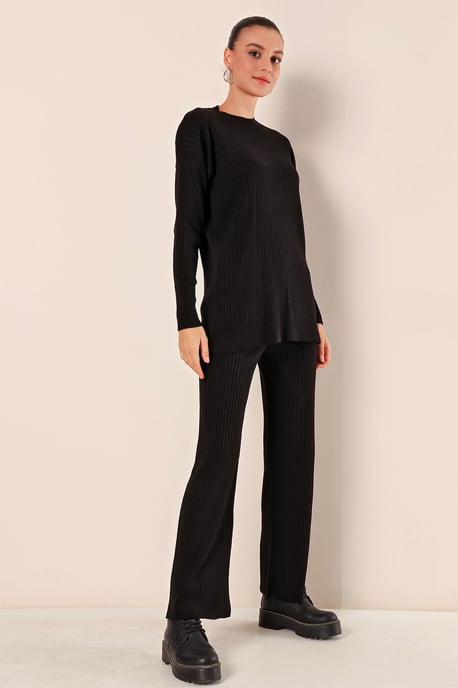 Rippstrick Two-Piece Coord Set - Image 5