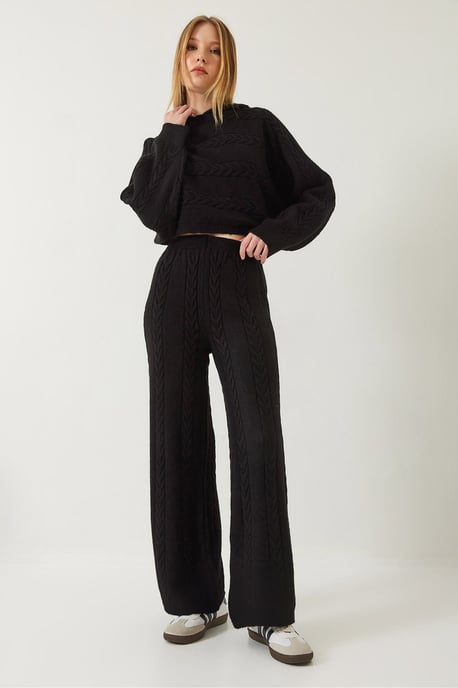 Strukturierter Strick-Crop-Pullover und weite Bein-Hosen Co-Ord-Set - Image 4