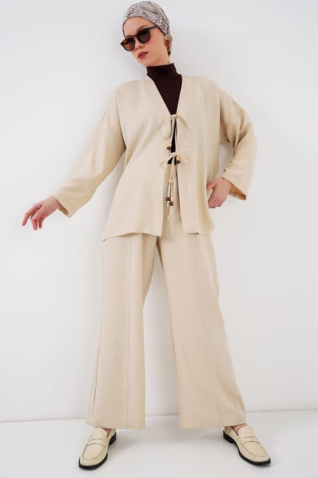 V-Ausschnitt Cardigan und Weitgeschnittene Hosen Set - Image 3