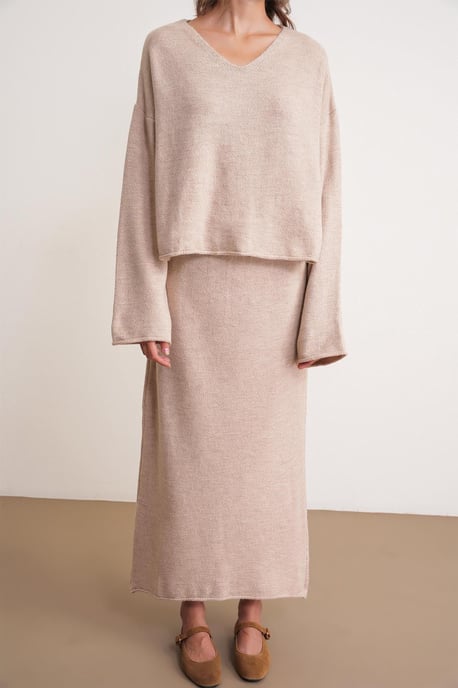V-Ausschnitt Strickpullover und Rock-Set - Image 5