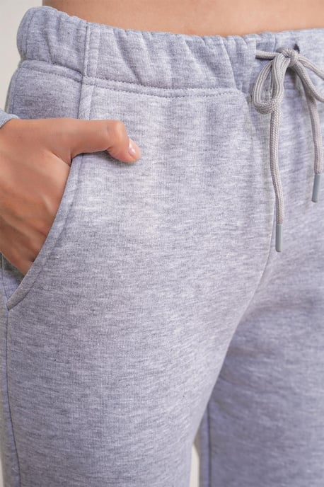 Basic Sweatshirt & Jogger Zwei-Teiliges Set - Image 6