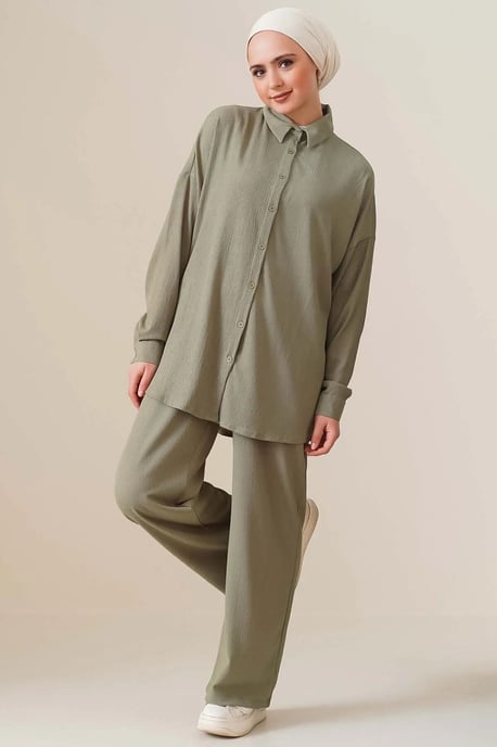 Oversized Shirt & Hose Zwei-Teiliges Set - Image 1