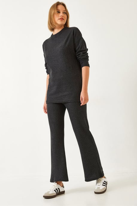 Rippstrukturierter Rundhals-Pullover und Hosen-Set - Image 1