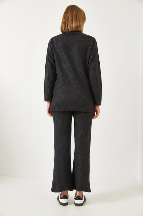 Rippstrukturierter Rundhals-Pullover und Hosen-Set - Image 3