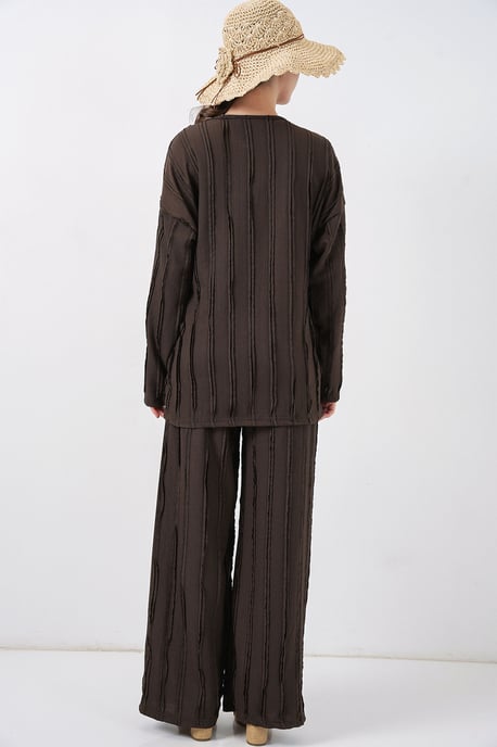 Strukturierter V-Ausschnitt Kimono mit Bindegürtel & Weite Hosen Set - Image 5