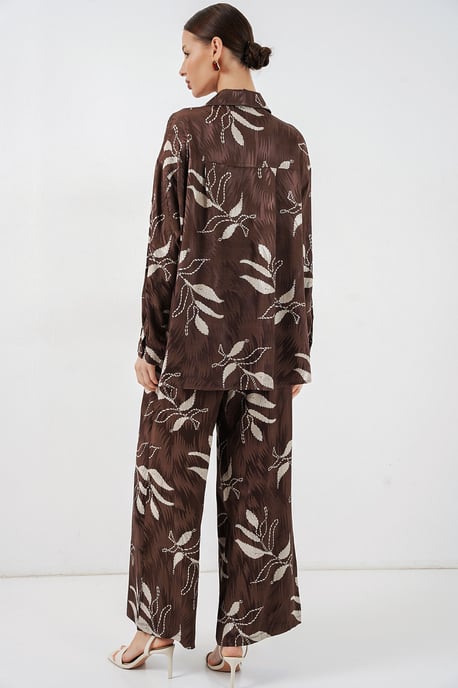 Blumenhemd & Hochbundweite Hosen Zweiteiliges Set - Image 6