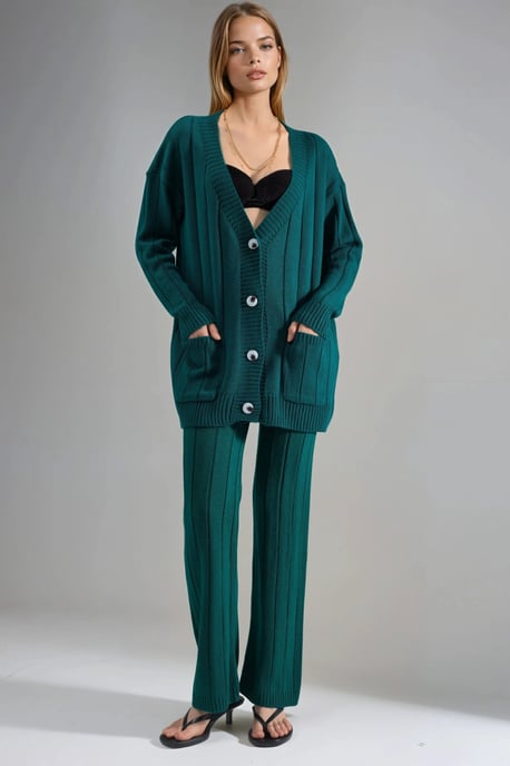Strick-Koordinaten mit V-Ausschnitt Cardigan und weitem Hosenbein - Image 1
